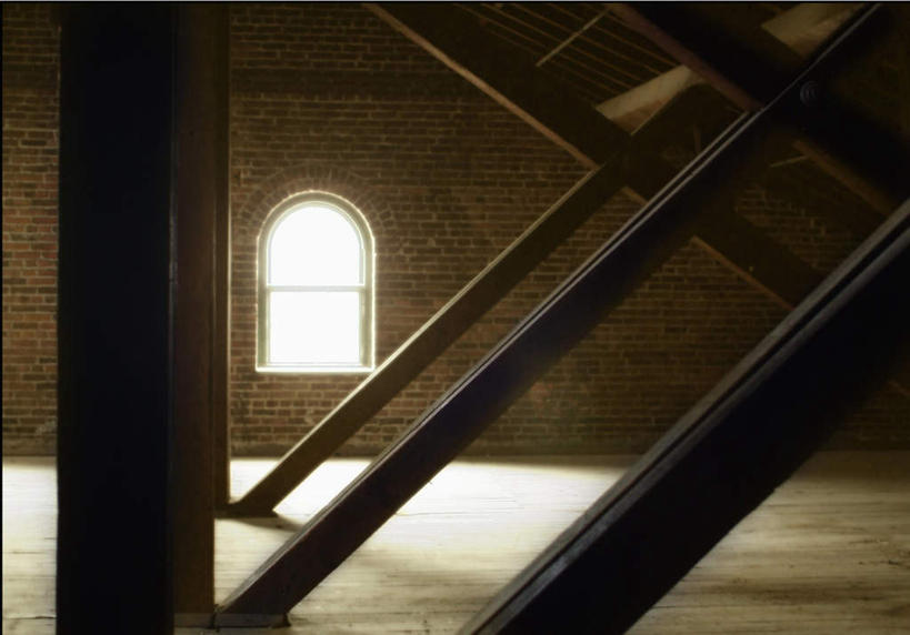 无人,栏杆,攀登,横图,室内,白天,正面,旅游,度假,一排,阴影,整齐,光线,梯子,影子,柱子,阶梯,木梯,墙,拱门,围栏,娱乐,护栏,墙壁,墙面,排列,阳光,享受,休闲,爬,放松,上升,队列,登高,攀爬,彩图