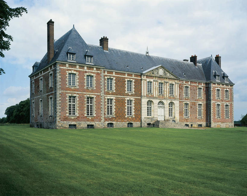 无人,横图,室外,白天,烟囱,草坪,窗户,建筑,法国,欧洲,城堡,田地,历史,草,树,绿色,天空,摄影,地中海文化,上诺曼底,彩图,过去