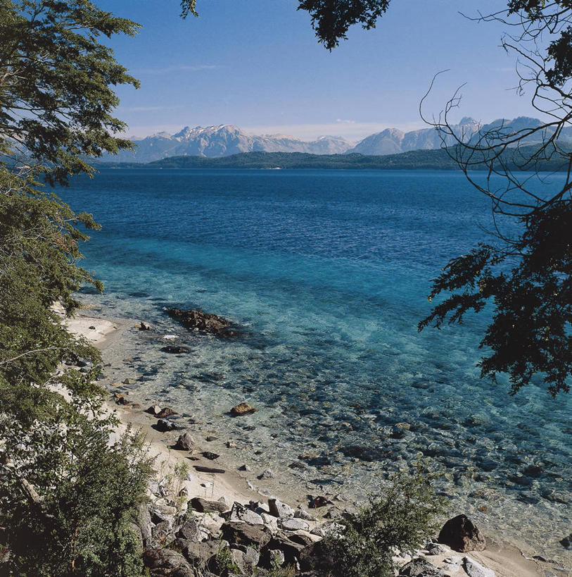 无人,竖图,方图,室外,白天,湖,美景,山,山脉,阿根廷,地形,景观,树,风景,自然,景色,南美,摄影,宁静,环境,国家公园,自然风光,纯净,巴塔哥尼亚,彩图,郊野公园