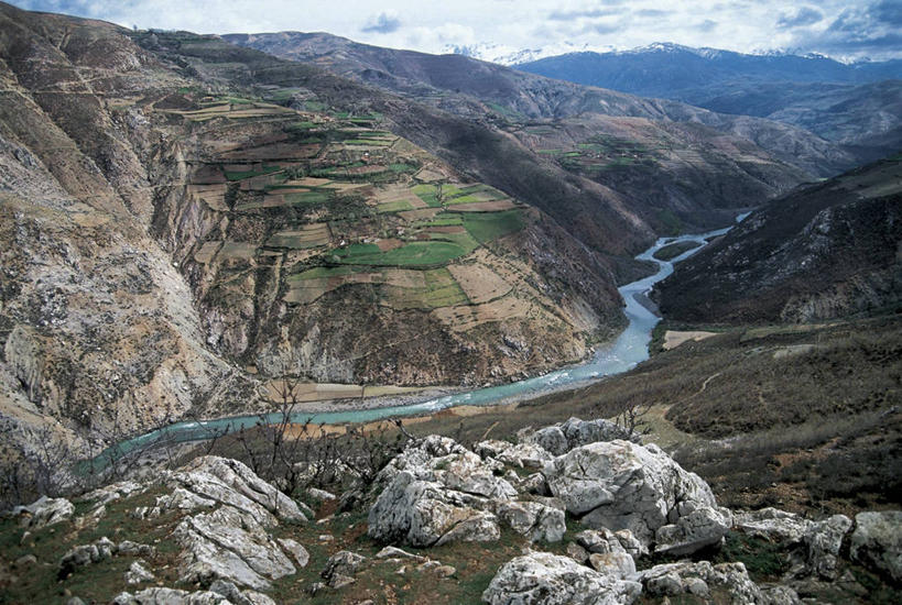 无人,横图,室外,白天,旅游,度假,河流,美景,山,山脉,阿尔巴尼亚,地形,景观,流水,山谷,娱乐,风景,自然,享受,休闲,景色,放松,摄影,环境,自然风光,巴尔干,自然地理,彩图