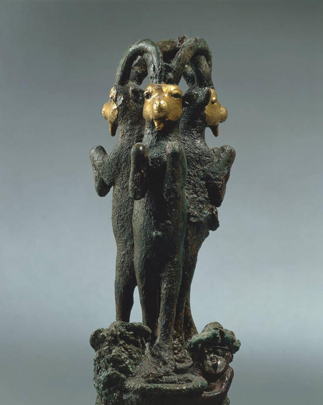 无人,站,竖图,特写,雕塑,灰色背景,艺术,装饰,雕刻,雕像,古代,一个,灰色,工艺品,摄影,单个,纪念,美术,主题,陈列,青铜,功能,美学,古代文明,山羊,彩图,影棚拍摄