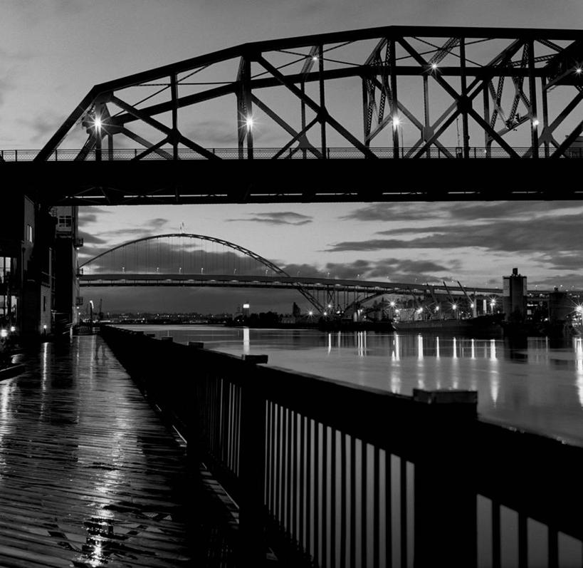 无人,码头,横图,黑白,室外,度假,美景,城市风光,城市,港口,美国,反射,景观,篱笆,云,人行道,娱乐,黄昏,享受,休闲,景色,放松,摄影,照亮,工程,透视图,美国文化,俄勒冈州,波特兰,威拉米特河,摆渡口,埠头,渡口,渡头,港湾,海港,货运码头,口岸,商港