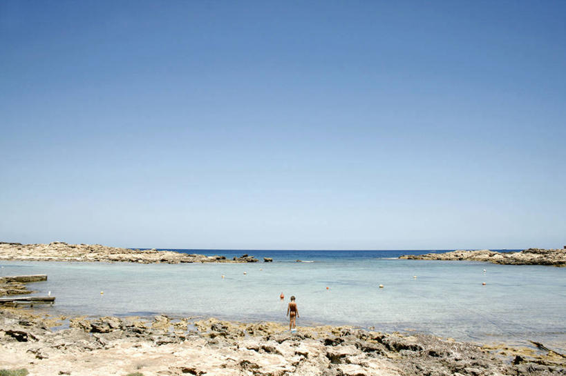 站,横图,室外,白天,海洋,西班牙,陆地,宏伟,风景,自然,摄影,宁静,万里无云,福门特拉岛,休闲活动,彩图,旅行