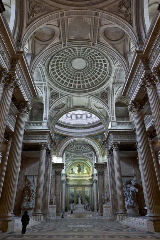 一个人,竖图,室内,建筑,法国,巴黎,柱子,拱门,首都,历史,摄影,基督教,圆顶建筑,式样,彩图,大教堂,巴黎万神殿