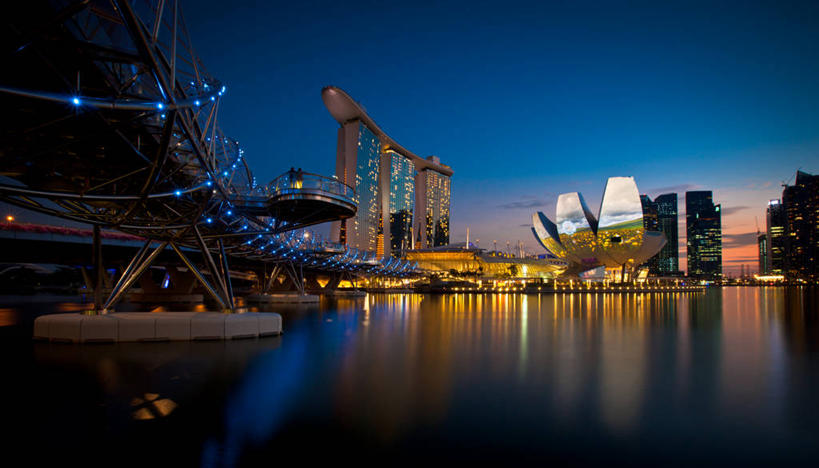 无人,横图,室外,夜晚,天际线,城市,建筑,新加坡,反射,海湾,首都,联系,天空,摄影,人行桥,照亮,新加坡市,彩图,滨海湾金沙酒店