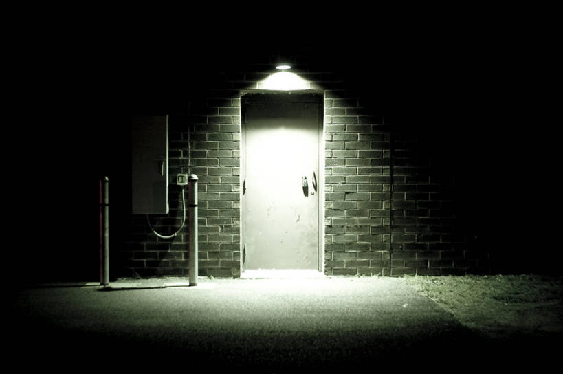 无人,工厂,横图,室外,夜晚,安全,门,建筑,美国,关闭,墙,工业,摄影,电灯,保护,照亮,北美,北美洲,照明设备,封闭,美洲,佛蒙特州,佛蒙特,绿岭之州,伯灵顿,北亚美利加洲,亚美利加洲,美利坚合众国