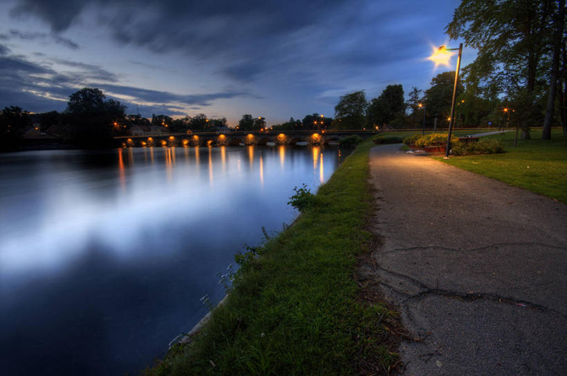 无人,横图,室外,白天,河流,路灯,瑞典,反射,河岸,流水,小路,天空,黄昏,摄影,宁静,照明设备,斯堪狄纳维亚半岛,旅行