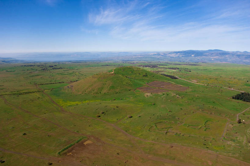 无人,横图,俯视,室外,白天,旅游,度假,美景,山,黎巴嫩,叙利亚,以色列,约旦,地平线,地形,景观,辽阔,地面,娱乐,草,风景,自然,享受,休闲,广阔,景色,放松,摄影,宁静,一望无际,环境,中东,自然风光,延伸,天地相交,无边无际,一马平川,高角度拍摄,戈兰高地