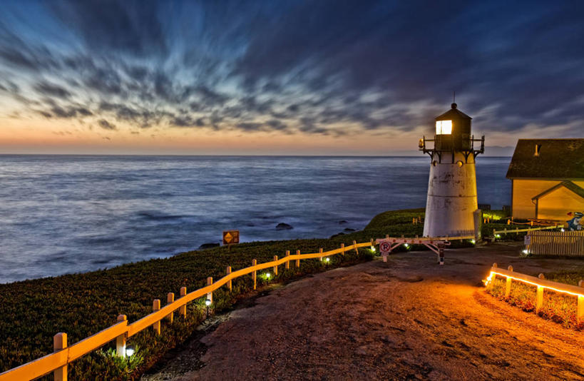 无人,横图,室外,海洋,日落,道路,建筑,美国,信息,栅栏,篱笆,水平线,云,灯塔,交通,方向,自然,黄昏,摄影,引导,指导,指引,保护,照亮,北美,北美洲,加利福尼亚,美洲,北亚美利加洲,亚美利加洲,航标,半月湾,美利坚合众国,导航