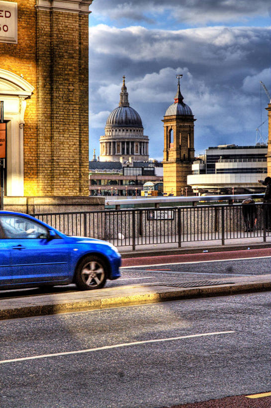 无人,竖图,室外,天际线,城市,道路,建筑,路,公路,汽车,英国,欧洲,伦敦,交通,首都,圣保罗大教堂,摄影,西欧,北欧,大不列颠,英国文化,大不列颠及北爱尔兰联合王国,大不列颠及爱尔兰联合王国,雾都,马路,彩图,大教堂,伦敦桥,大不列颠王国,大英帝国,联合王国,日不落帝国