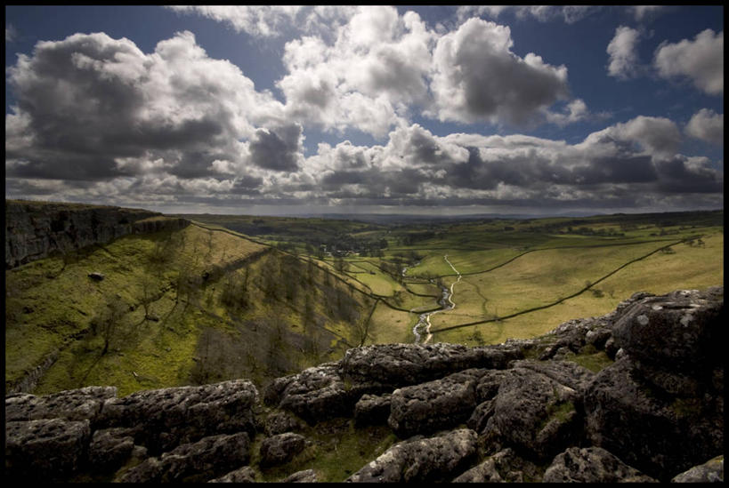 无人,横图,室外,白天,草地,美景,山,英国,地平线,地形,景观,辽阔,地面,风景,自然,地标建筑,广阔,景色,摄影,宁静,一望无际,自然风光,延伸,积雨云,英国文化,天地相交,无边无际,一马平川,曼海姆,自然地理,岩石,彩图