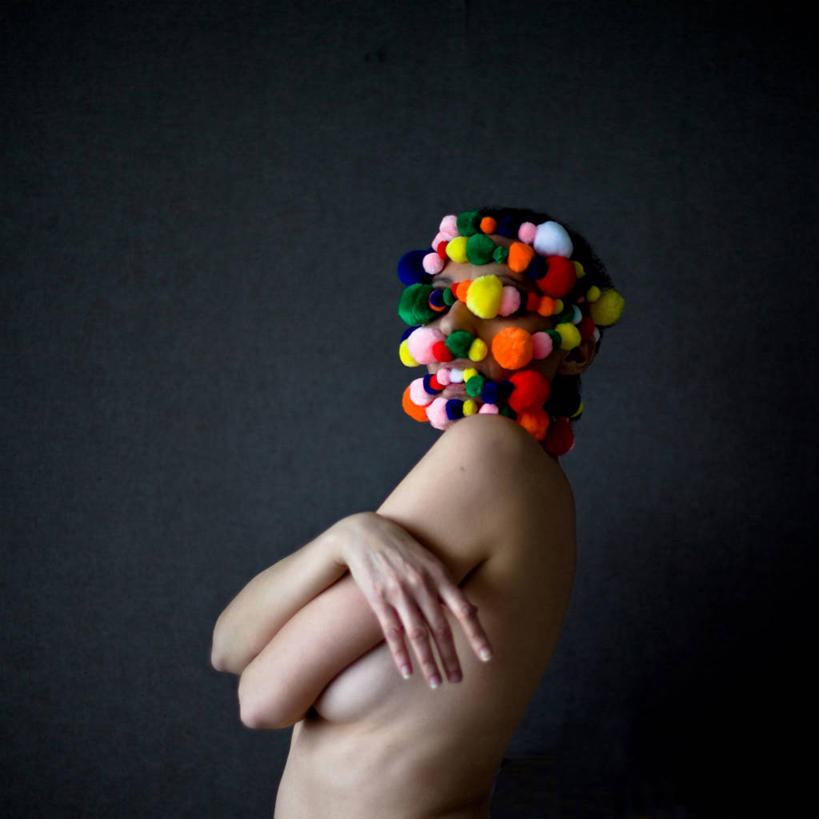 成年人,中年人,老年人,裸体,一个人,双手交叉,方图,侧面,性感,法国,仅一个女性,仅一个人,覆盖,黑色背景,仅一个中年女性,个性,遮,遮掩,摄影,掩盖,隐藏,双手抱胸,遮挡,遮盖,手摇花,掩饰,想法,女人,女性,中年女性,半身,彩图,影棚拍摄