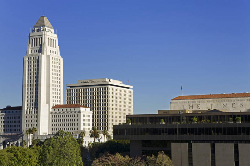 无人,办公室,横图,室外,白天,商务,通讯,天际线,城市,建筑,摩天大楼,报纸,美国,塔,现代,地标建筑,办公大楼,摄影,权威,北美,政府大楼,北美洲,企业,公司,加利福尼亚,市政厅,政府,美洲,美国文化,加州,洛杉矶,加利福尼亚州,万里无云,金州,黄金州,北亚美利加洲,亚美利加洲,天使之城,彩图,县治,洛杉矶县,美利坚合众国,洛城,传媒