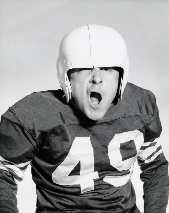 西方人,成年人,嘴,一个人,竖图,室外,白天,运动服,骄傲,运动,信心,竞争,欧洲,欧洲人,仅一个男性,仅一个人,服装,数字,竞技运动,大喊,仅一个年轻男性,衣服,打开,张嘴,人体,摄影,服饰,保护,幽默,开启,衣着,穿着,肖像,橄榄球运动员,张大嘴巴,橄榄球头盔,衣饰,美式足球,男人,男性,年轻男性,白种人,美国人,年轻人,口,口腔,嘴巴,嘴唇,张开嘴,半身,彩图,运动装