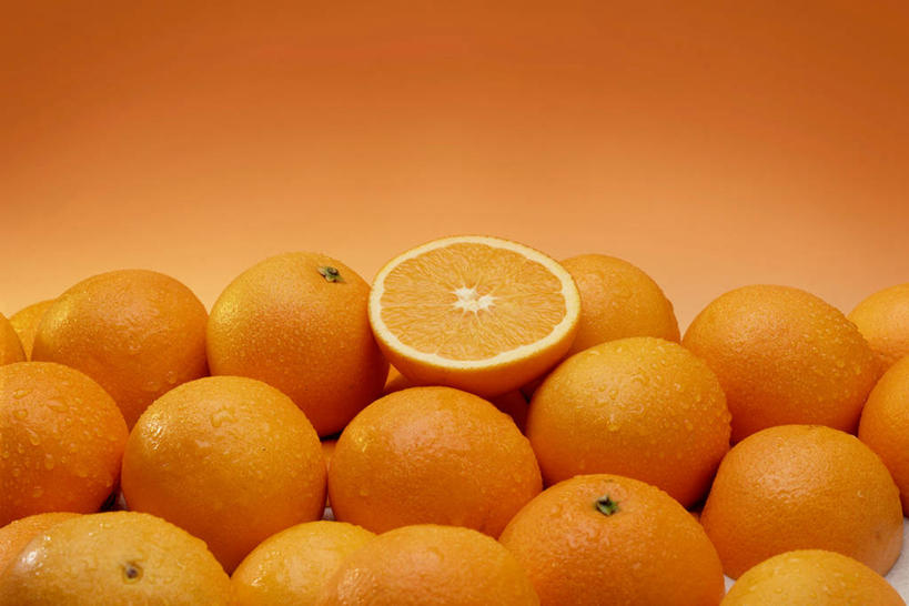 无人,横图,俯视,室内,特写,白天,幸福,水果,一堆,许多,切开,橙色背景,阴影,堆叠,堆积,新鲜,反射,影子,生食,食品,果实,半个,很多,辉煌,食物,切,一半,温暖,橙色,摄影,活泼,有机食品,绿色食品,影棚,堆,华丽,暖色,甜橙,剖面,温情,切面,炽热,响亮,跃动,甜蜜,橙子,橙,彩图,高角度拍摄,影棚拍摄,愉快,拍摄,鹄壳,黄橙,黄果,金橙,金环,金球,糖橙
