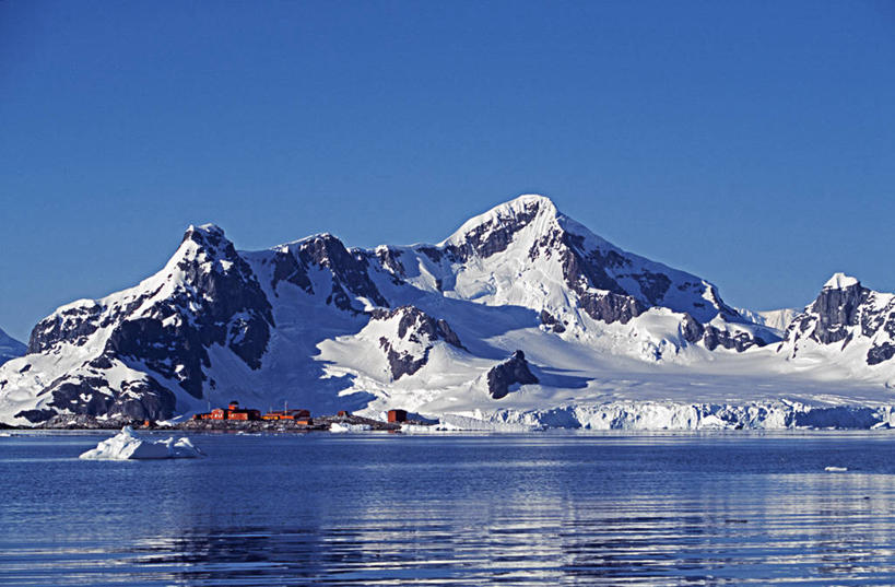 无人,横图,室外,白天,度假,海洋,山,山脉,雪,垒,冰,地形,风景,摄影,气象,气候,南极洲,冰河,户外活动,南极半岛,冒险,海滩,岩石,休闲活动,彩图,独处