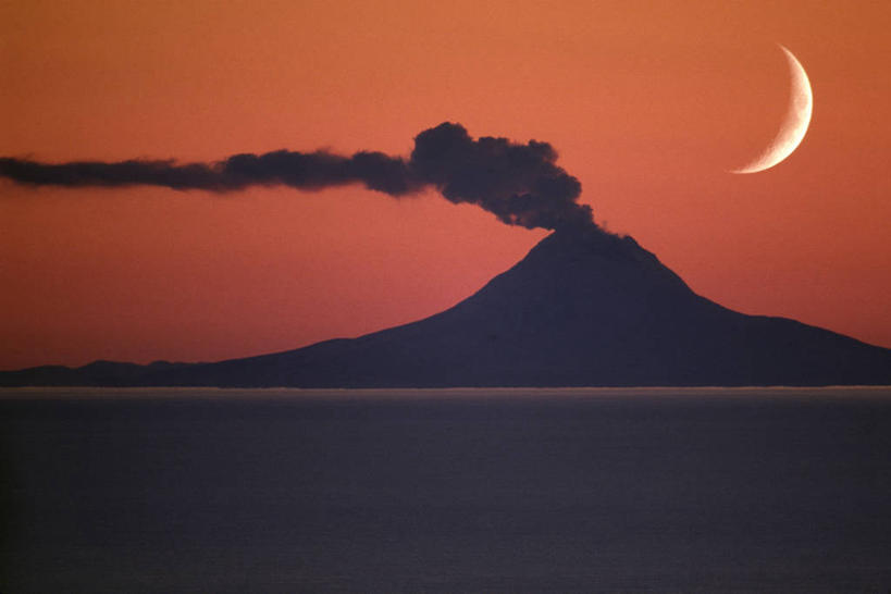 成年人,横图,室外,湖,山,山脉,水,飞机,美国,地形,鱼类,运输,摄影,活动,飞行器,北美,国家公园,户外活动,男人,男性,休闲活动,彩图,钓鱼