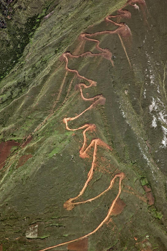 无人,竖图,室外,山,路,秘鲁,小路,山谷,南美,摄影,南美洲,山脊,拉丁美洲,美洲,秘鲁共和国,库斯科,首府,亚美利加洲,南亚美利加洲,玉米之仓,安地斯山脉,库斯科省,彩图,旅行,库斯科大区