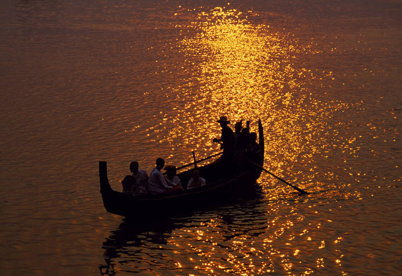 寺庙,竖图,缅甸,亚洲,首都,钻石,宝塔,黄金,地标建筑,摄影,宗教,东南亚,佛教,神殿,宗教建筑,缅甸联邦,瑞德贡大金塔,仰光大金塔,仰光大金寺,雪德宫大金塔,大金塔,瑞大光塔,瑞光大金塔,彩图,仰光,雪达根大金寺,贵重宝石