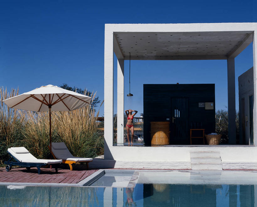 儿童,成年人,无人,游泳池,横图,旅游,水,酒店,智利,行人,游客,游人,淋浴,路人,旅客,模型,南美,摄影,华贵,桑拿浴,过客,女孩,女人,休闲椅,彩图