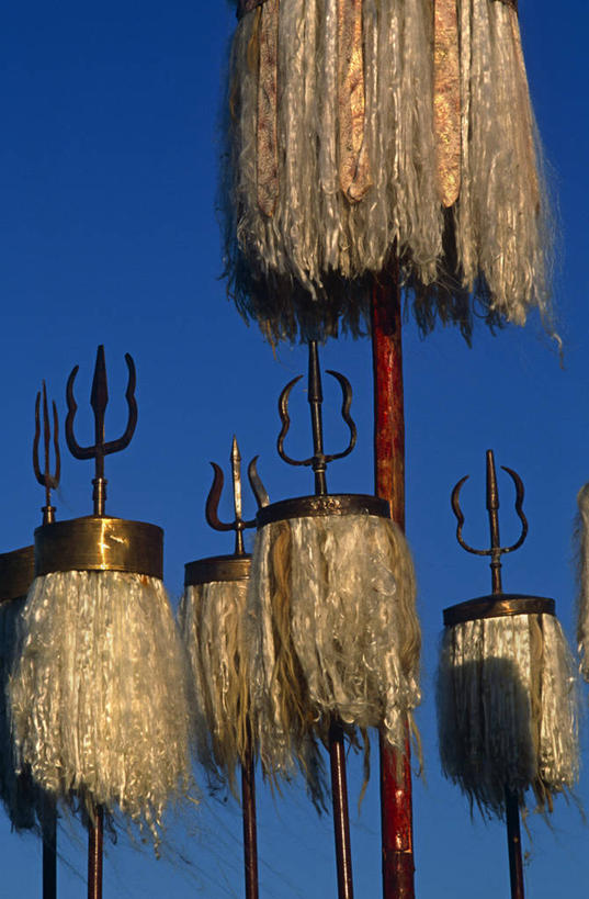 无人,竖图,彩色,神秘,竞争,日出,蒙古,亚洲,对抗,庆祝,冲突,黎明,破坏,尺,武器,幻想,战争,摄影,宗教,五颜六色,损坏,色彩斑斓,徽章,攻击,威胁,对立,矛盾,事件,兵器,防御,典礼,五彩缤纷,敌对,挫败,斗争,抗拒,抗衡,尊敬,杀伤,威慑,五彩斑斓,灵性,三叉戟,五光十色,长兵器,危险,彩图,爱,传统文化,帝国