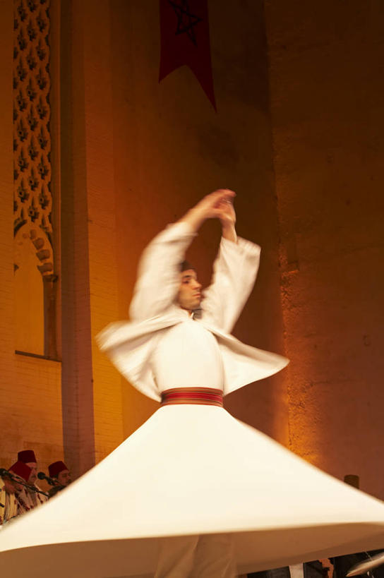 成年人,一个人,竖图,裙子,神秘,摩洛哥,仅一个男性,表演,旋转,衣服,摄影,伊斯兰教,北非,费兹,男人,中东人,彩图,传统服装,舞蹈,传统文化