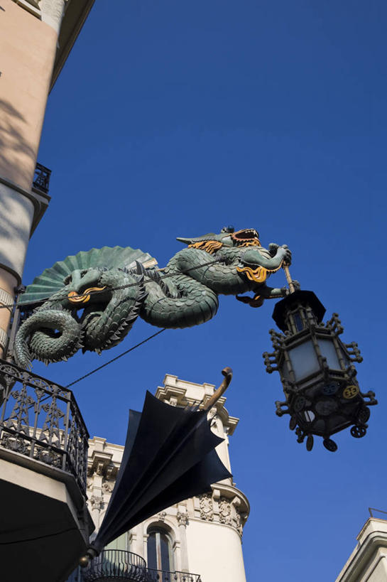 无人,竖图,城市,建筑,西班牙,欧洲,巴塞罗那,灯笼,伞,摄影,西欧,地中海文化,加泰隆尼亚,伊比利亚半岛,兰布拉斯大道,彩图