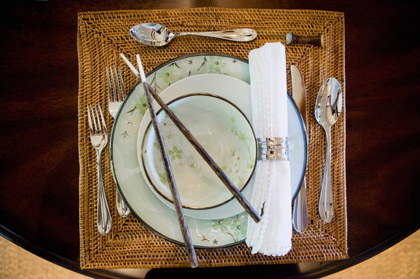 无人,横图,室内,特写,爱情,奢侈,珠宝,美国,矿石,叉,钻石,盘子,汤匙,碗,刀,金刚石,昂贵,坚硬,贵重,北美,宝石,坚定,信念,瓦胡岛,约定,餐巾环,宝贵,当代,金刚钻