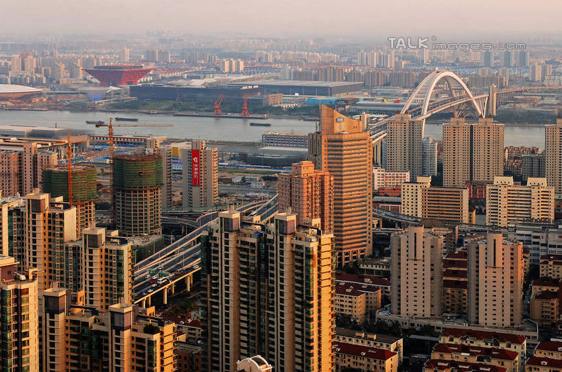 无人,家,高楼大厦,横图,全景,俯视,航拍,室外,白天,度假,河流,美景,日落,水,天际线,城市风光,标志建筑,城市,大桥,大厦,地标,建筑,立交桥,摩天大楼,桥梁,上海,中国,亚洲,房屋,屋子,河水,景观,水流,晚霞,霞光,落日,高架,公寓,斜拉桥,桥,娱乐,建设,黄浦江,浦东,洋房,楼房,住宅,黄昏,享受,休闲,卢浦大桥,上海世博馆,世博馆,中国国家馆,上海世博会,世博,世博会,景色,彩霞,放松,申,鸟瞰,浦西,中国馆,东亚,世博园,上海市,中华人民共和国,沪,华东地区,夕照,薄暮,夕阳,彩图,高角度拍摄,傍晚,房子,大楼,高层建筑,高楼,摩天楼,斜阳,shgcy1