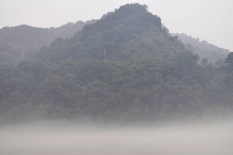 无人,横图,室外,白天,正面,旅游,度假,岛屿,河流,美景,森林,树林,水,植物,雾,春川,南怡岛,韩国,亚洲,波纹,朦胧,模糊,岛,河水,景观,水流,涟漪,娱乐,缆车,树,树木,绿色,倒影,水纹,天空,自然,交通工具,波浪,天,享受,休闲,景色,放松,茂密,茂盛,生长,成长,迷雾,倒映,自然风光,东亚,索道,水晕,大韩民国,江原道,春川市,汉江,反照,缆索铁路,列岛,群岛,诸岛,大雾,彩图,道,shslj1,北汉江