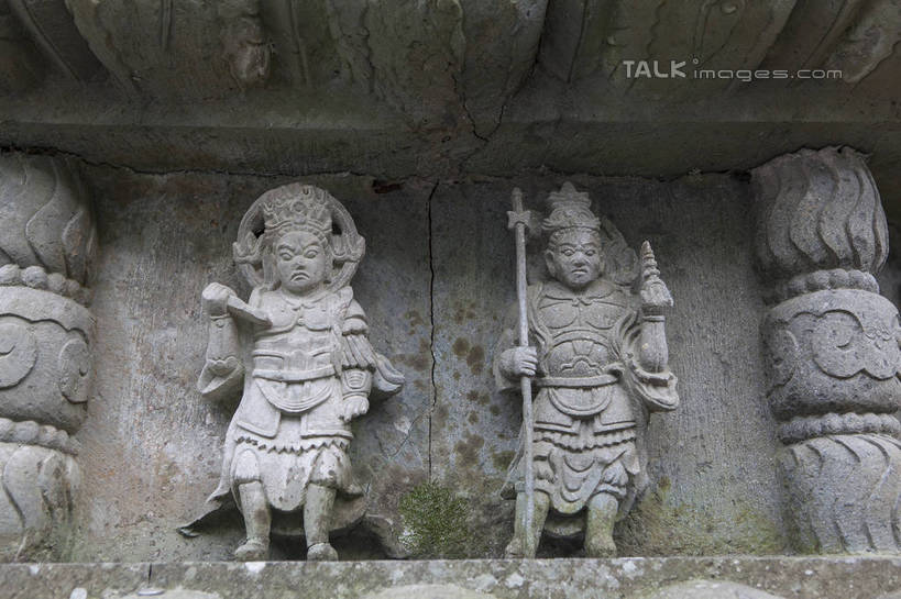 无人,寺庙,站,横图,室外,特写,白天,正面,民族服装,旅游,度假,名胜古迹,标志建筑,地标,建筑,静物,雕塑,中国,亚洲,节日,遗迹,艺术,装饰,雕刻,雕像,古迹,文化,文物,娱乐,建设,古建筑,浙江,石雕,浙江省,工艺品,庙宇,祈祷,站着,享受,休闲,健康,旅游胜地,放松,许愿,宗教,佛教,信仰,纪念,祈求,美术,主题,陈列,古文明,东亚,普陀区,普陀山,法雨禅寺,法雨寺,中华人民共和国,华东地区,浙,功能,美学,舟山,舟山市,释教,平安,站立,彩图,全身,传统服装,民俗服,庙,寺,海天佛国,shwf1