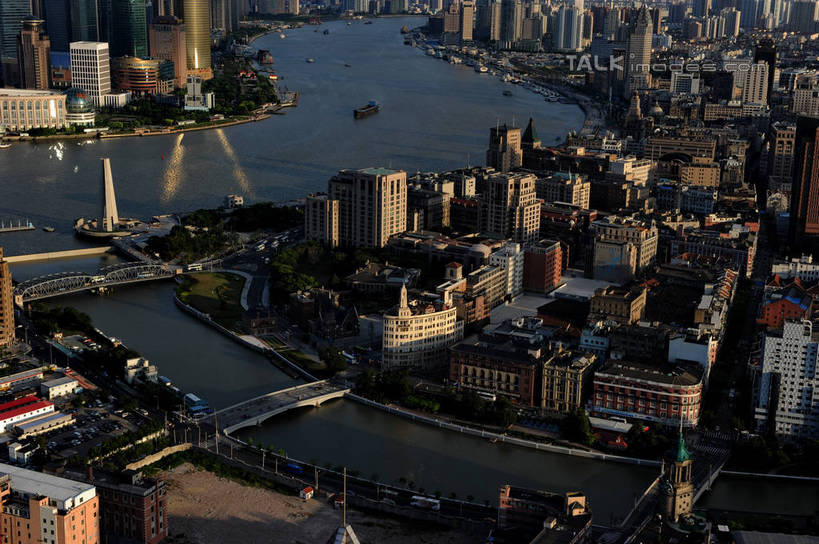 无人,高楼大厦,横图,俯视,航拍,室外,白天,度假,河流,美景,水,植物,城市风光,标志建筑,城市,大桥,大厦,地标,建筑,立交桥,摩天大楼,桥梁,上海,中国,亚洲,河水,景观,水流,高架,建筑群,斜拉桥,桥,娱乐,建设,树,树木,绿色,自然,享受,休闲,景色,放松,生长,成长,申,鸟瞰,苏州河,吴淞江,东亚,上海市,中华人民共和国,沪,华东地区,彩图,高角度拍摄,大楼,高层建筑,高楼,摩天楼,shzxz1