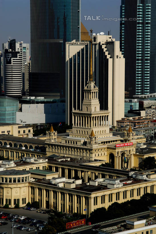 无人,家,高楼大厦,竖图,全景,俯视,航拍,室外,白天,度假,美景,天际线,城市风光,标志建筑,城市,大厦,地标,建筑,摩天大楼,上海,中国,亚洲,阴影,光线,影子,房屋,屋子,景观,公寓,娱乐,建设,洋房,楼房,住宅,蓝色,蓝天,天空,阳光,天,享受,休闲,景色,放松,晴朗,申,鸟瞰,上海展览中心,东亚,静安区,上海市,万里无云,中华人民共和国,沪,华东地区,晴空,晴空万里,彩图,高角度拍摄,房子,大楼,高层建筑,高楼,摩天楼,shzxz1