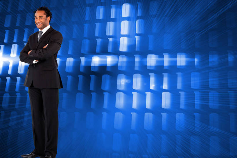 西方人,一个人,无人,商务人士,商务男性,站,笑,双手交叉,微笑,露齿笑,横图,室内,白天,正面,衬衫,技术,数码,科技,欧洲,非洲,黑人,欧洲人,仅一个男性,仅一个人,一排,阴影,套装,梦幻,整齐,并列,并排,发光,二进制,光束,网络,方格,格子,领带,光亮,高光,几何,计算机图形,合成,注视,排列,仅一个年轻男性,观察,看,站着,观看,电脑合成图,数码合成图,察看,双手抱胸,未来,象征,庄重,合成图,队列,关注,发亮,商务装,身份,平行,工薪阶层,憧憬,写实,具体,具象,正式,地位,计算机系统,数制,男人,男性,年轻男性,非洲人,白领,上班族,站立,半身,彩图,衬衣