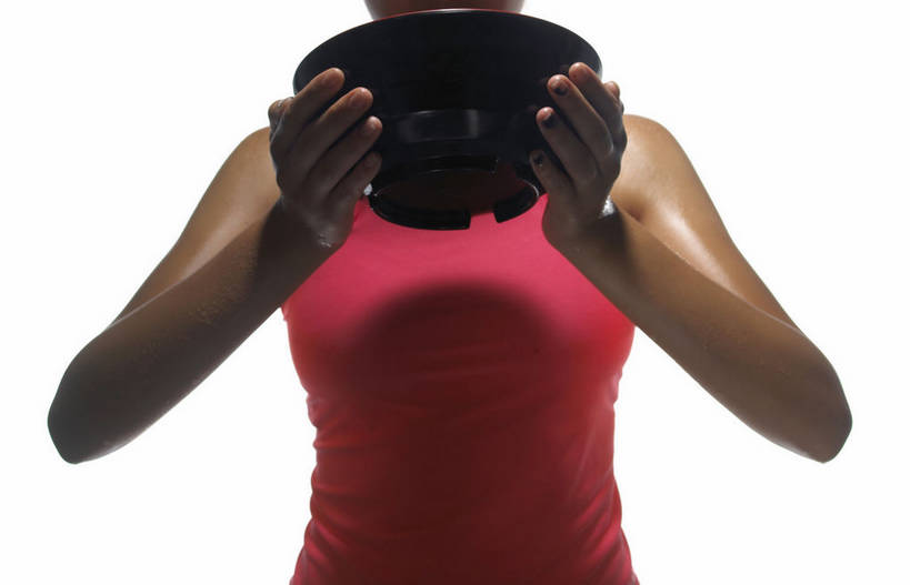 东方人,手,一个人,站,捧,横图,室内,特写,白天,白色背景,正面,亚洲,双手,仅一个年轻女性,仅一个女性,仅一个人,阴影,服装,反射,背心,液体,影子,陶瓷,陶瓷制品,黄种人,一个,衣服,粉色,黑色,容器,碗,站着,手部,摄影,服饰,影棚,汗水,潮湿,单个,储藏,衣着,储存,穿着,摄影棚,湿润,衣饰,汗液,年轻女性,女人,女性,亚洲人,端,端着,捧着,手捧,站立,半身,彩图,影棚拍摄,拍摄,贮存,shjb1