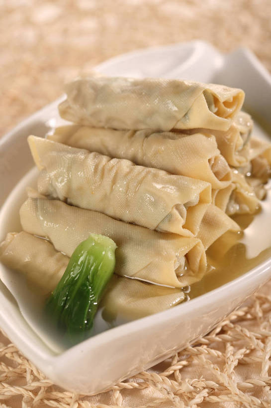 无人,竖图,俯视,室内,特写,白天,烹饪,中餐,餐桌,桌子,蔬菜,一排,阴影,新鲜,整齐,反射,影子,陶瓷,青菜,肉,料理,食品,陶瓷制品,猪肉,菜肴,美食,肉类,食物,排列,一个,绿色,白色,容器,碗,中式,佳肴,有机食品,绿色食品,单个,餐台,中华料理,储藏,堆,储存,队列,小白菜,肉食,豚肉,不结球白菜,豆腐皮包肉,豆腐衣包肉,彩图,高角度拍摄,贮存,shjb1