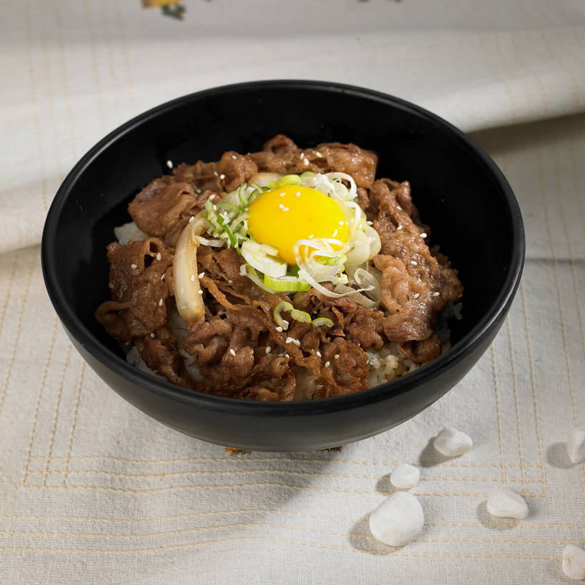 米饭,无人,横图,俯视,室内,特写,白天,烹饪,石头,餐桌,桌子,蔬菜,椰菜,卷心菜,厨具,阴影,新鲜,反射,锅子,石锅,石子,影子,蛋,蛋黄,鸡蛋,肉,料理,食品,饭,韩式,锅,菜肴,美食,肉类,食物,一个,甘蓝,佳肴,有机食品,绿色食品,单个,餐台,锅具,五谷,石锅拌饭,韩国料理,肉食,韩国菜,韩式料理,烹饪用具,草鸡蛋,卵,甘蓝菜,烹调用具,石块,岩石,结球甘蓝,甘兰,包心菜,烹调,彩图,高角度拍摄,圆白菜,本鸡蛋,笨鸡蛋,柴鸡蛋,山鸡蛋,土鸡蛋,石锅饭,石碗拌饭,shjb1