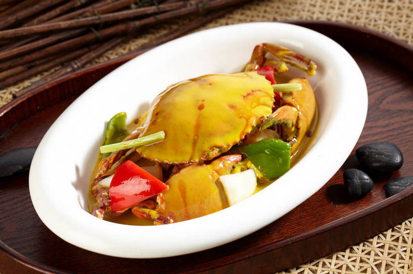 蟹,咖哩,无人,横图,俯视,室内,特写,白天,烹饪,中餐,石头,餐桌,桌子,辣椒,芹菜,蔬菜,洋葱,餐具,切开,新鲜,木制,螃蟹,碟子,盘,石子,陶瓷,调料,料理,食品,陶瓷制品,调味品,调味料,咖喱,菜肴,美食,食物,两个,黄色,红色,绿色,盘子,木制品,容器,碟,碗,切,中式,鹅卵石,佳肴,有机食品,绿色食品,餐台,中华料理,储藏,储存,玉葱,剖面,按摩石,切面,辣角,红海椒,大椒,辣虎,广椒,甲壳动物,荷兰葱,石块,圆葱,药芹,洋葱头,水芹,球葱,辣子,红辣椒,旱芹,海椒,番椒,葱头,彩图,高角度拍摄,咖喱蟹,贮存,shjb1