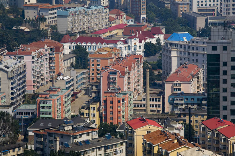 横图,俯视,室外,白天,沙滩,城市风光,城市,建筑,大连,中国,亚洲,房屋,海边,楼房,旅游胜地,摄影,东亚,辽宁,海之韵广场,中华人民共和国,砂石,海,彩图,bj174