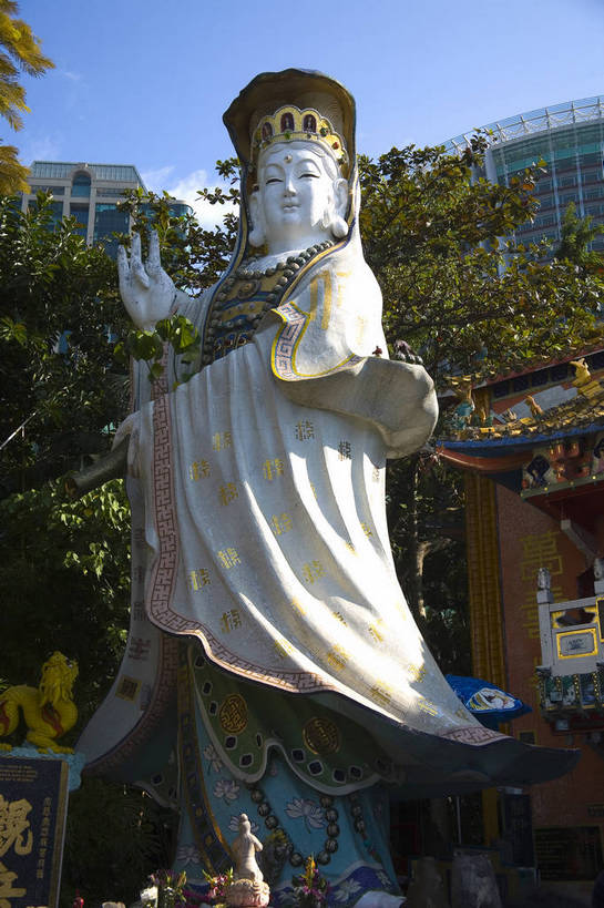 公园,竖图,彩色,室外,白天,旅游,度假,安全,美景,城市风光,城市,雕塑,香港,中国,亚洲,行人,游客,游人,神话,艺术,装饰,雕刻,雕像,塑像,图片,景观,建筑群,文化,娱乐,路人,旅客,工艺品,享受,休闲,旅游胜地,摩天大厦,景色,放松,竖,摄影,纪念,美术,港,海滨,主题,传说,参观,陈列,东亚,浅水湾,香港特别行政区,港澳台,中华人民共和国,功能,美学,繁荣,发达,妈祖,过客,香港浅水湾,天后,中国神话,平安,海,旅游者,彩图,旅行,港湾,天上圣母,天妃,娘妈,林默娘,镇海楼,香港镇海楼,镇海楼公园,bj174