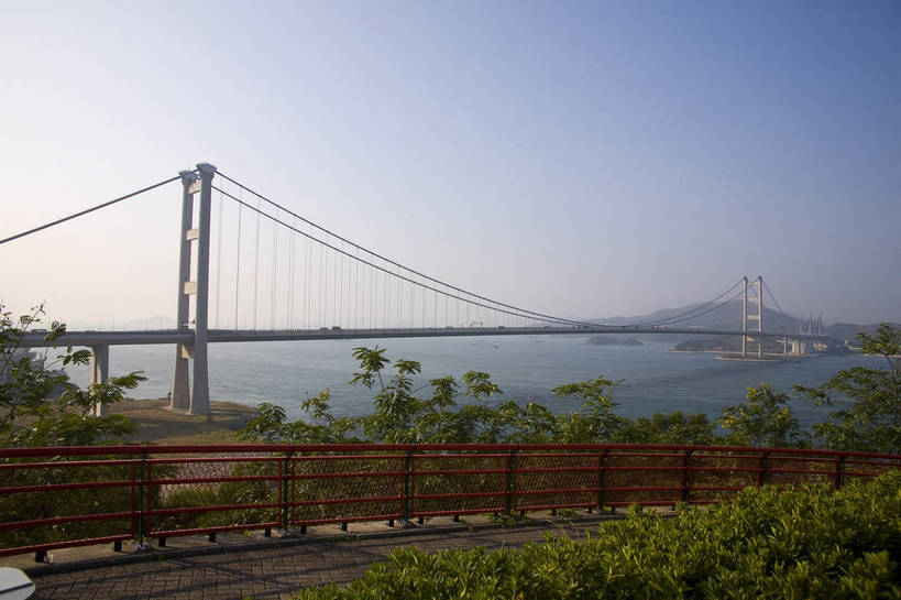 横图,彩色,室外,白天,旅游,度假,美景,名胜古迹,城市风光,标志建筑,城市,大桥,地标,建筑,香港,中国,亚洲,遗迹,图片,景观,古迹,文物,娱乐,建设,跨海大桥,古建筑,现代建筑,蓝天,天空,享受,休闲,旅游胜地,景色,放松,摄影,海滨,古文明,东亚,中华人民共和国,海,彩图,青马大桥,bj174