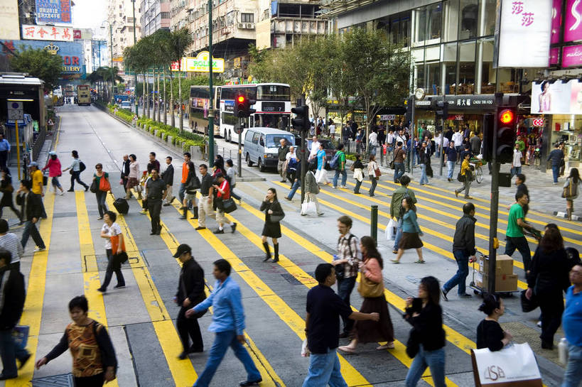 人群,横图,彩色,室外,白天,旅游,度假,美景,城市风光,城市,道路,街道,路,公路,香港,中国,亚洲,行人,游客,游人,图片,景观,交通,娱乐,路人,旅客,人流,享受,休闲,景色,放松,摄影,生活方式,参观,东亚,中华人民共和国,繁荣,发达,过客,马路,旅游者,彩图,旅行,bj174