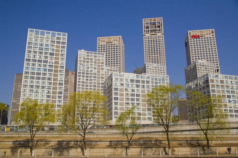 横图,彩色,室外,白天,旅游,度假,名胜古迹,天际线,城市风光,标志建筑,城市,大厦,地标,建筑,北京,中国,亚洲,遗迹,景观,建筑群,首都,都市,古迹,文物,娱乐,建设,现代,古建筑,现代建筑,地标建筑,楼宇,享受,休闲,旅游胜地,商务楼,放松,摄影,古文明,东亚,发展,中华人民共和国,北京市,京,北平,华北地区,繁荣,发达,旅行,朝阳门,北京CBD,北京商务中心区,中国北京大北窑,银河SOHO,bj174