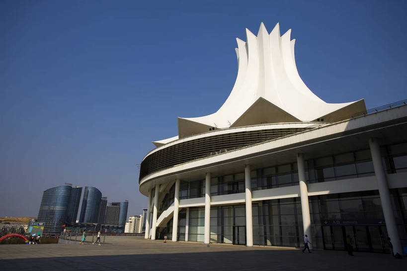 横图,彩色,室外,特写,白天,旅游,度假,名胜古迹,城市风光,标志建筑,城市,地标,建筑,中国,亚洲,局部,遗迹,古迹,文物,娱乐,建设,现代,古建筑,现代建筑,享受,休闲,旅游胜地,放松,摄影,经济,广西,古文明,东亚,南宁,中华人民共和国,南宁国际会展中心,繁荣,进步,发达,旅行,bj174