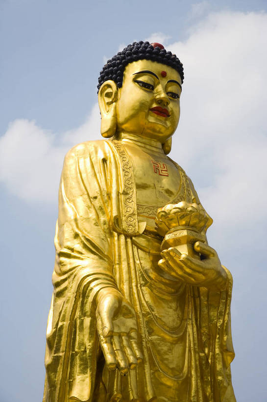 寺庙,竖图,彩色,室外,特写,白天,旅游,度假,名胜古迹,标志建筑,地标,建筑,中国,亚洲,局部,遗迹,民俗,雕像,塑像,图片,文化遗产,建筑群,塔,古典,古迹,文物,娱乐,建设,古建筑,树木,享受,休闲,旅游胜地,放松,竖,摄影,古塔,哈尔滨,矗立,象征,文明,中国文化,耸立,如来,古文明,东亚,菩萨,黑龙江,中华人民共和国,挺立,极乐寺,旅行,庙,传统文化,bj174