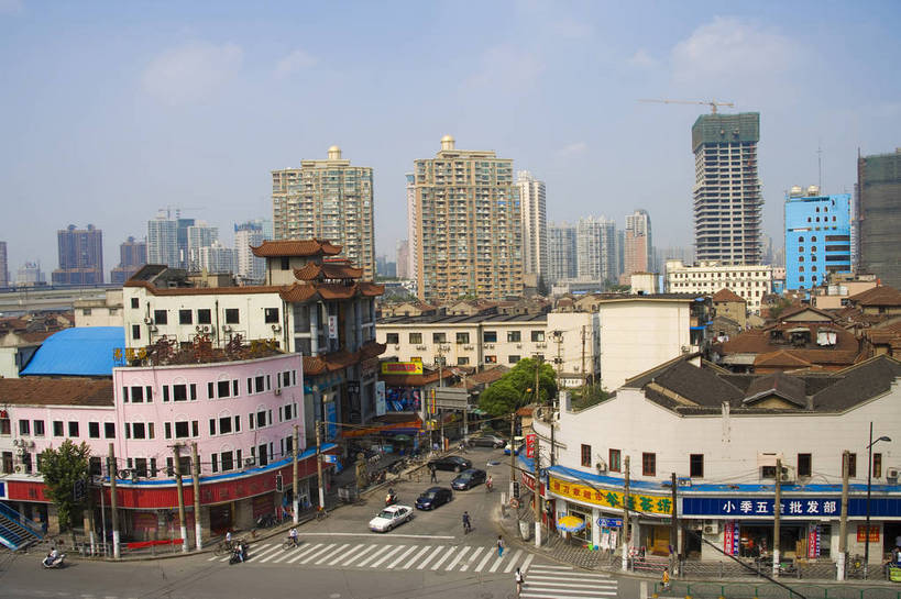 横图,俯视,彩色,室外,白天,美景,城市风光,道路,建筑,街道,路,公路,上海,中国,亚洲,民俗,景观,建筑群,交通,虹口区,民居,景色,摄影,生活方式,申,东亚,上海市,中华人民共和国,沪,华东地区,马路,老城区,居住区,bj174