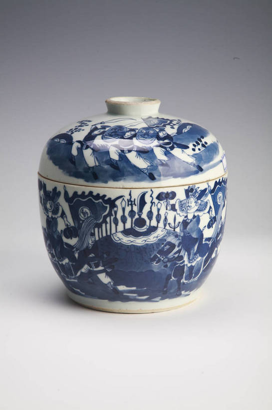 竖图,彩色,静物,中国,彩绘,瓷器,罐子,图片,陶瓷,文化遗产,陶瓷制品,艺术品,历史,文物,装饰品,古代,一个,瓶子,工艺品,摄影,单个,古董,青花瓷,中国文化,东亚,古远,彩釉,古代文明,美术工艺,影棚拍摄,传统文化,bj174