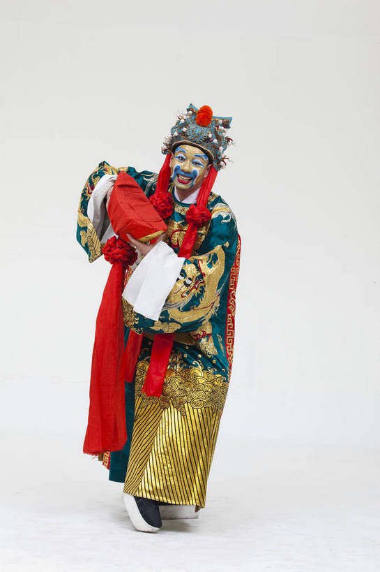 中年人,一个人,演员,竖图,彩色,白色背景,正面,化妆,北京,中国,亚洲,仅一个人,表演,艺术,造型,鲜艳,头饰,图片,注视,文化,脸谱,观察,看,站着,表情,竖,姿势,摄影,服饰,观看,动作,察看,关注,中国文化,戏剧,民族服饰,演出服,京剧,东亚,戏曲,国粹,武财神,男人,中国人,全身,影棚拍摄,化装,中国戏曲,传统文化,舞台妆,角色,老生,须生,正生,bj174