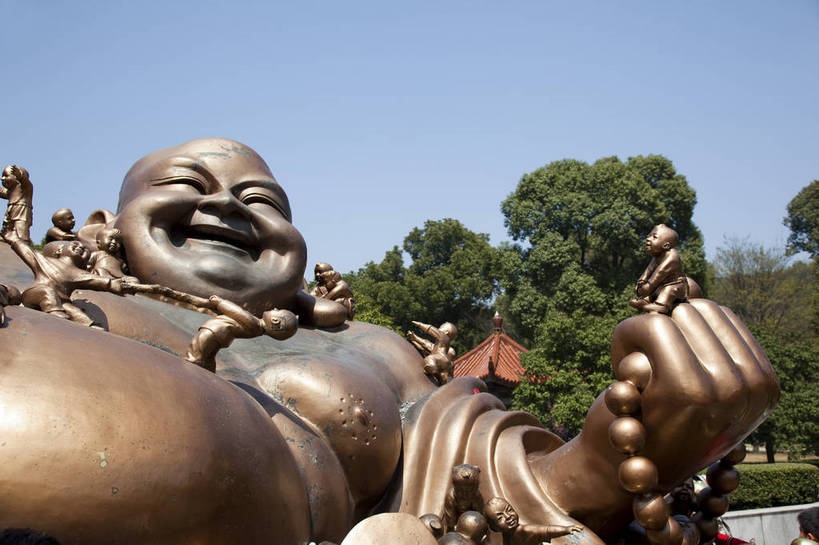 无人,寺庙,横图,彩色,室外,特写,白天,旅游,度假,名胜古迹,树林,标志建筑,地标,建筑,雕塑,中国,亚洲,局部,遗迹,雕像,佛像,图片,景观,建筑群,古典,古迹,文化,文物,娱乐,建设,古建筑,江苏,弥勒佛,无锡,祥符寺,大佛,祈祷,享受,休闲,健康,灵山,旅游胜地,放松,许愿,摄影,宗教,佛教,信仰,风光,祈求,神圣,中国文化,古文明,东亚,中华人民共和国,布袋和尚,布袋神,弥勒,弥勒菩萨,庄严,释教,平安,旅行,传统文化,bj174