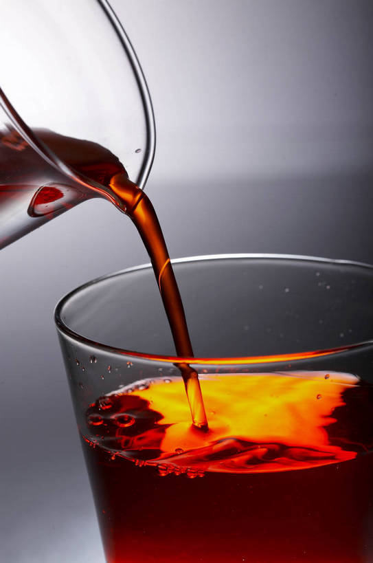 无人,竖图,彩色,白色背景,技术,静物,玻璃,许多,研究,透明,科学,化学,工具,烧瓶,试剂,液体,锥形瓶,实验室,很多,量杯,玻璃制品,科研,精确,严谨,工作台,秩序,bj174